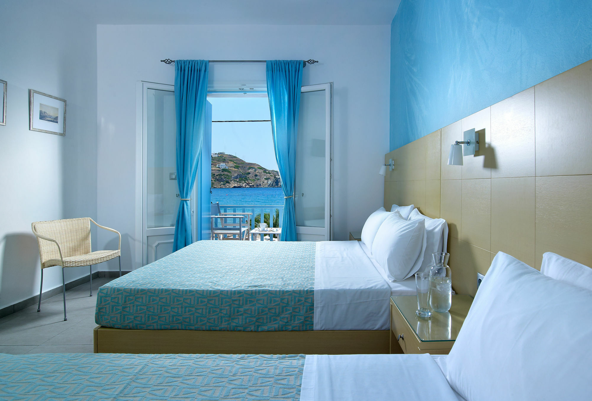Blue Harmony Hotel Kini Exterior photo